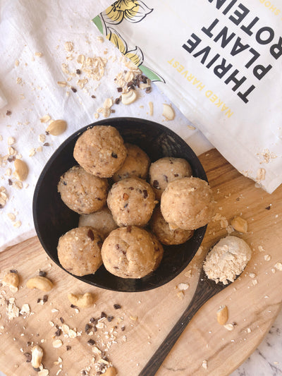 Roasted Cashew Choc Chip Protein Balls
