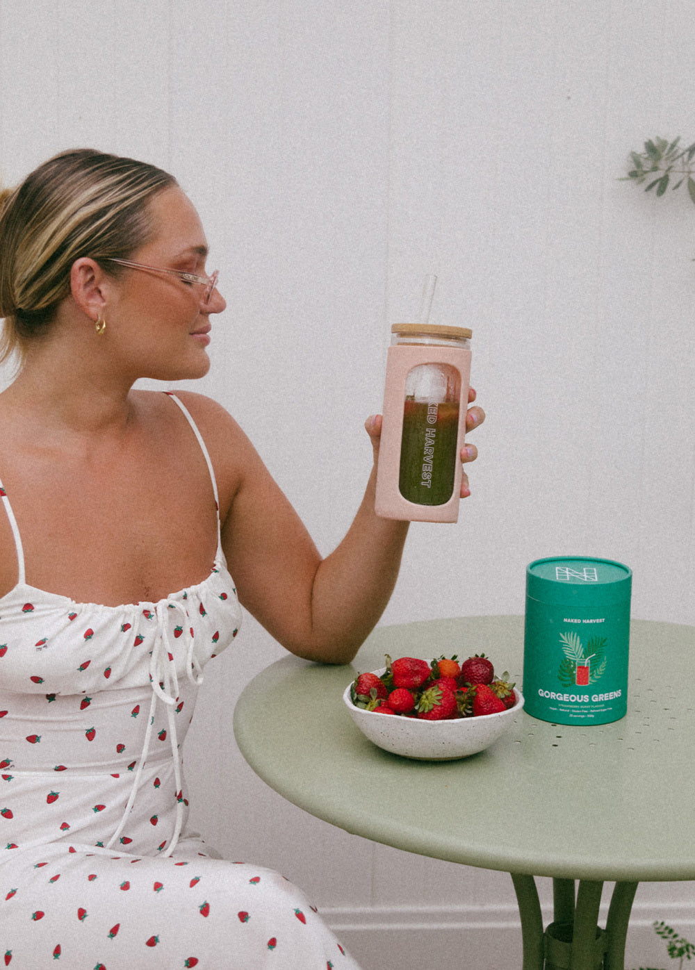 Strawberry Gorgeous Greens – Naked Harvest Supplements